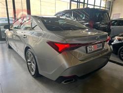 تويوتا أفالون